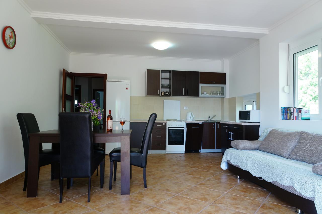 Apart Hotel Forte Roses Montenegro Ko Buljarica Petrovac Dış mekan fotoğraf