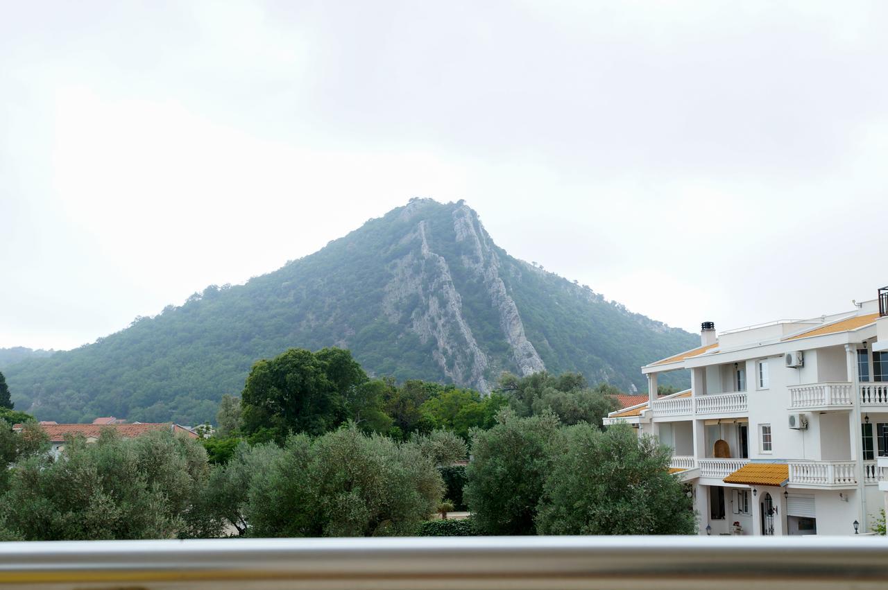 Apart Hotel Forte Roses Montenegro Ko Buljarica Petrovac Dış mekan fotoğraf